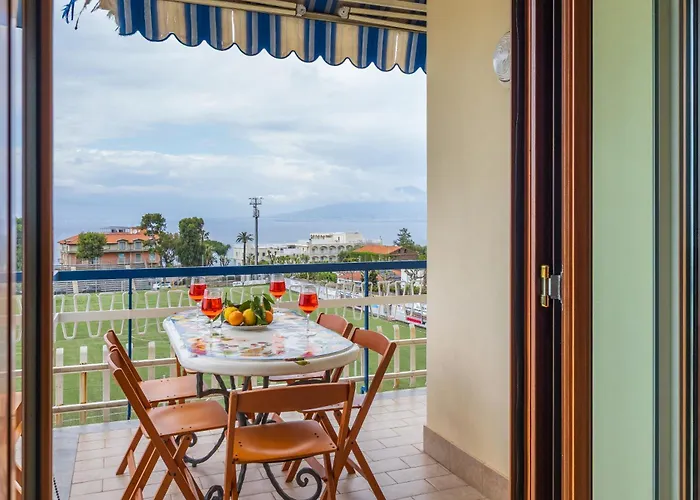 Residenza Le Sirene Center דירה סורנטו