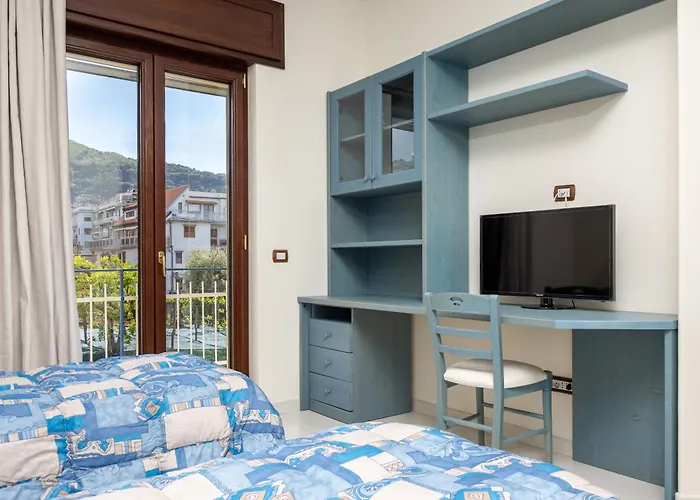 Residenza Le Sirene Center דירה